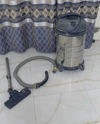 مكنسة كهربائية • مستعملة