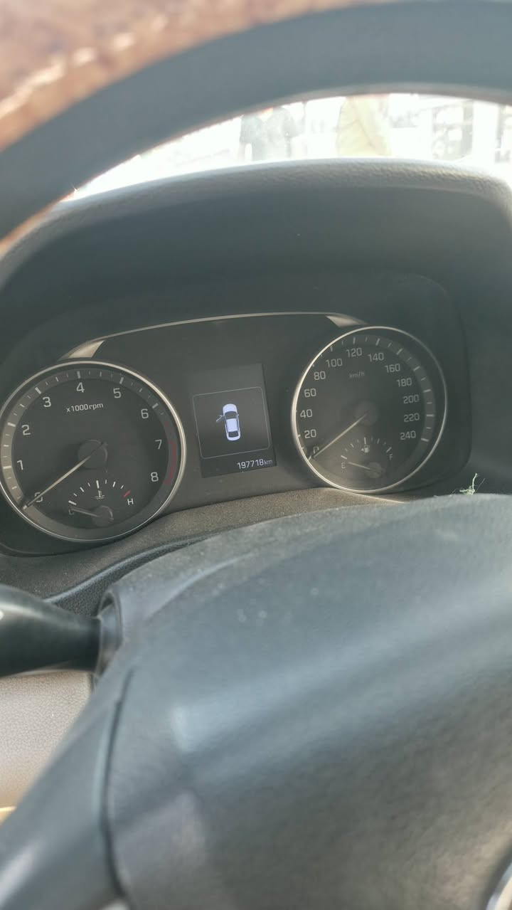 الانترا 2017 للبيع خليجي مكفوله بيهه ربع الجاملغ بارد
وهذا التقشير بالبنيد خفيف 

تخم تاير جديد تبريد ثلج رقم بغداد بسمي السعر 135 وبيهه مجال
***********
