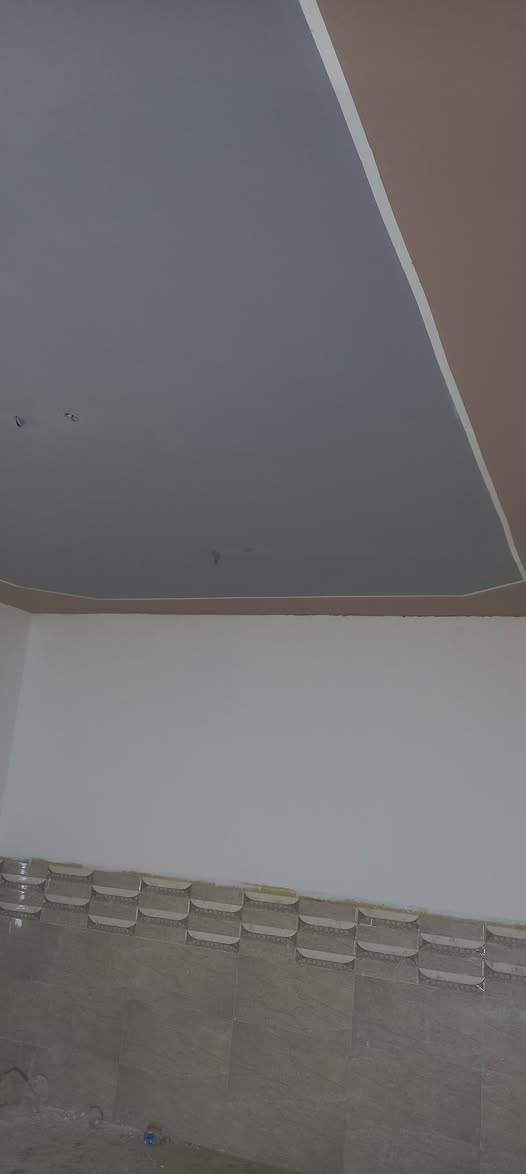 السلام عليكم.. صباغ وطلس وديكورات متفرغ مكاني الحسينية قرب المدرسة القوميه وبأسعار مناسبة ***********
