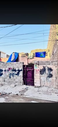 بيت في الورفلي – بداية الورفلي قرب جامع الهداء بفرع. • المساحة: 200 مت...