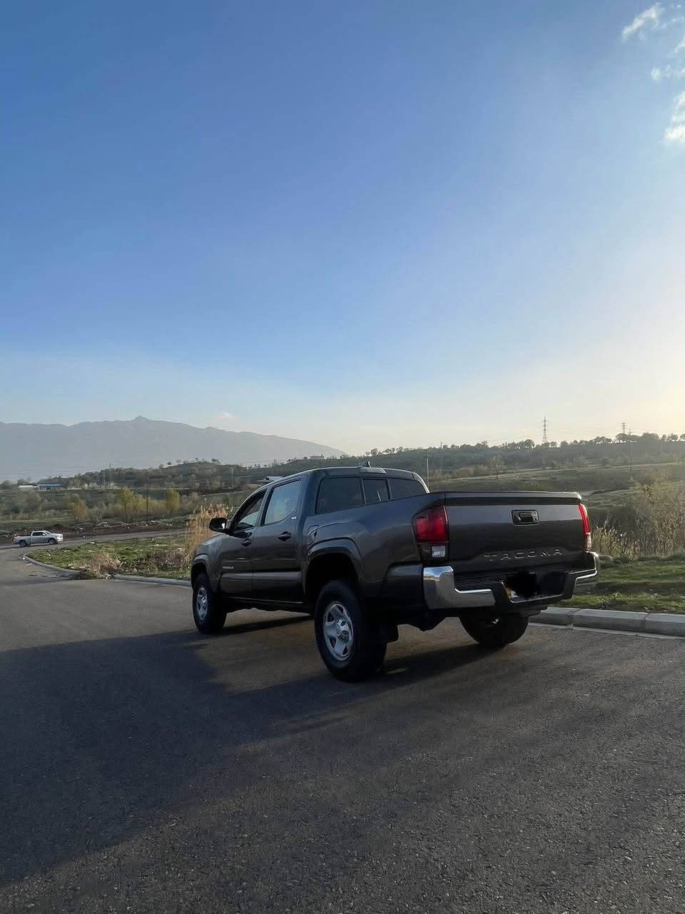 تاكوما ٢٠٢٢ ١ قتعه سبخ بئ داخلي ٣ ته عديل يئت تئدا ئرباك يئت ڤه بوين و ٤پستنه   
0750 709 5775 دهوك, العراق
