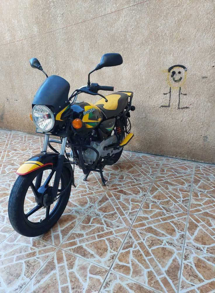 بوكسر كلاسك موديل 22 الدراجة حيل نظيفه واحلى من الصور رقم ديالى تحويل ثاني يوم السعر 2600 وبيها مجال بسيط مكاني بغداد الطوبجي للاستفسار يرجى الاتصال على الرقم ***********
