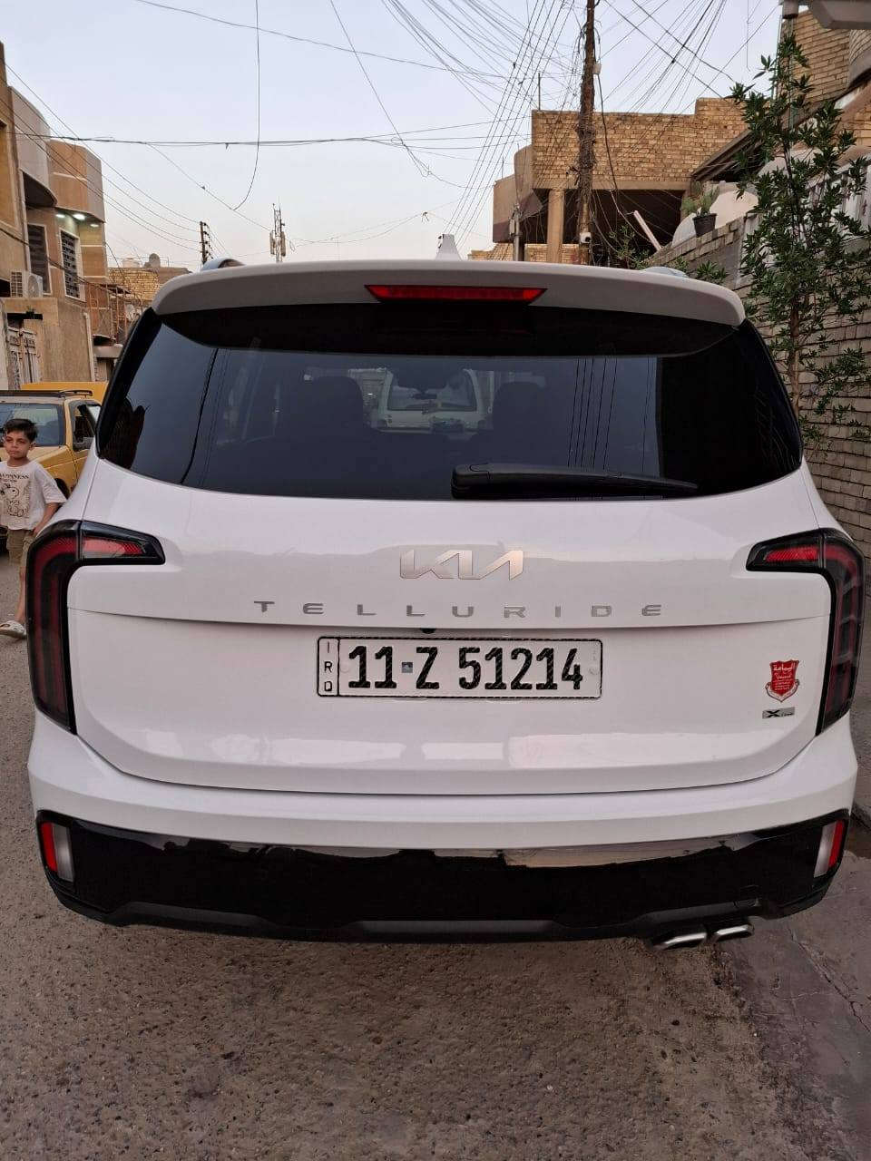 KIA TELLURIDE 🦍🩶
كيا تيلورايد موديل 2024 وارد امريكي 

لون ابيض رقم بغداد ماشية 7الاف زيروو 

مـواصـفاتها EX X LINE:

📍6سلندر 3800

📍بانوراما

📍بصمة

📍تشغيل عن بعد

📍كشنات كهرباء

📍 كشنات تدفئة تبريد

📍تحديد مسار

📍تحكمات ستيرن

📍نضام ابل كاربلاي

📍اندوريد اوتو

📍كشنات جلد 

📍كشنات vip

📍عدسات زينون

📍شاشة متصلة

📍مانع تصادم امامي/خلفي/جانبي

📍اوتو هولد

📍اوتو ستوب

📍اشاير بل مري

📍لايتات امامي خلفي LED

📍فورويل 

📍4وضعيات قيادة SPORT/ECO/COMFORT/SMART

📍مري شفط

📍جنطة كهرباء

📍شاحن وايرليس 

السعر350 وبيها مجال 

***********

مكان بغداد البلديات
