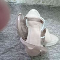 حذاء • جديده • للبيع