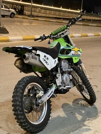 قفاز كاوزاكي ياباني كفاله عامه    حجم المكينة (250cc) ولفات  راديتر  م...