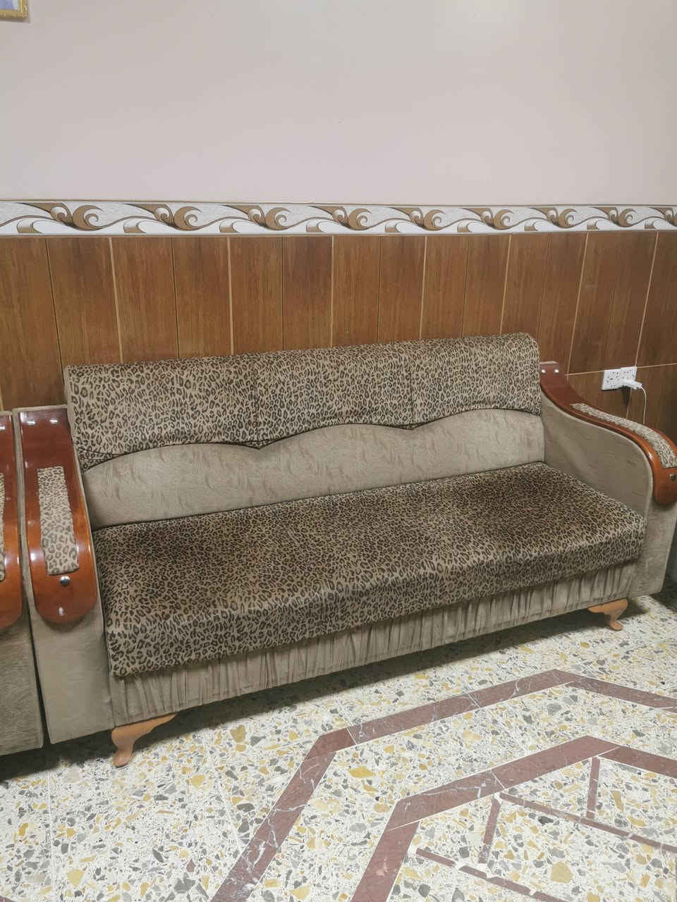 طقم قنفات 10 مقاعد بسعر مناسب


**إذا كنت صاحب هذا الإعلان وتريد حذفه لأي سبب، رجاءا أرسل رسالة إلى الدعم الفني**
