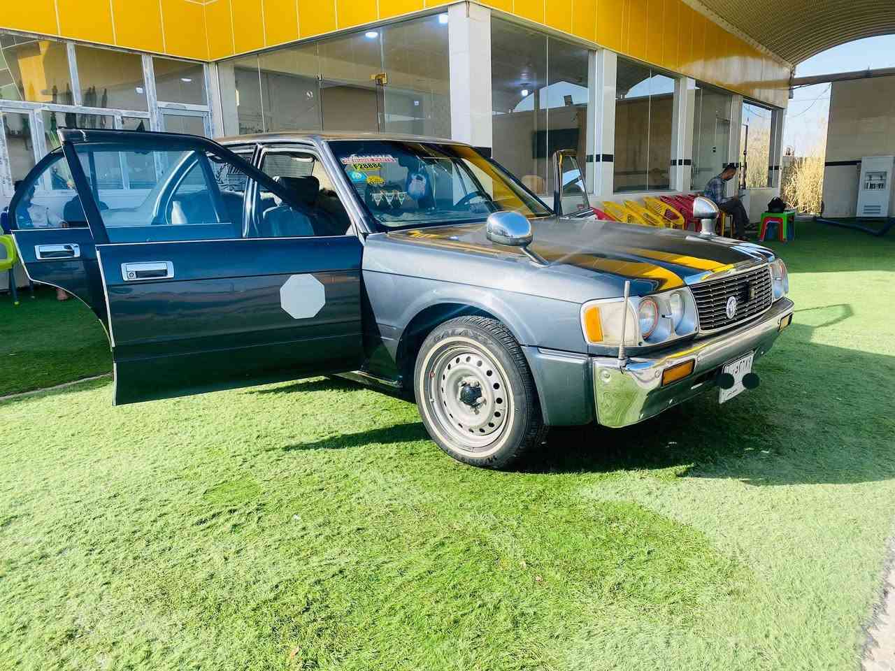 سلام عليكم 
سيارة كراون ارنب 1995سوبر ديلوكس 
مكينه وكير بالكارتون توني  شادهن تخم تاير•
تبريد ثلج سيارة جاهزة من جميع النواحي ماذب عليه الف دينار •سعر..)((84وبيه مجال)) المكان ناصرية سوق شيوخ بسمي تحويل مباشر
لتواصل الاستفسار: ***********
***********
