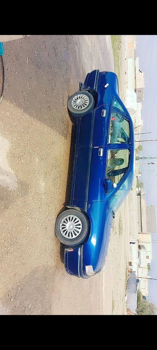 سيارة أوبل فكترا حجم 18 موديل 1993 رقم دولي أربيل سنوية لحد 2030  بأسمي صبغ عام للجمالية فقط بدون اي ضربة والسونار مالها موجود كير ومحرك شرط السعر 45 وبيها مجال ..***********
