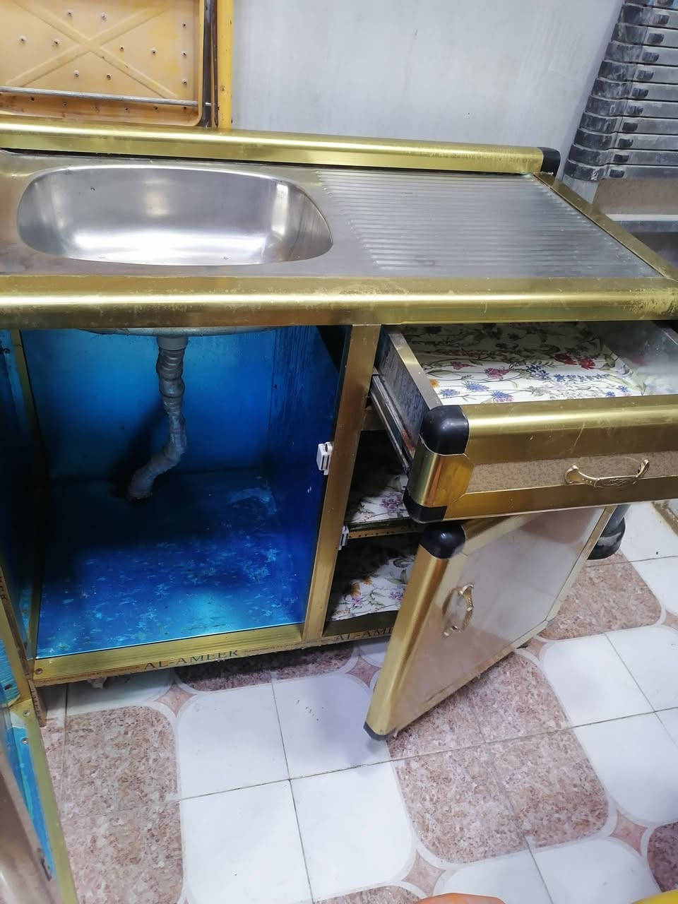 💥غراض بيت للبيع الشراي يتصل***********💥 كاونتر تسكام نضيف حيل ١٧٥وبي مجال ٣قطع
تخم ديوان ٩نفرات اخو الجديد تسكام ب٣٠٠
غساله ١٦كيلو هيتاشي ب٧٥
ميز شاشه ملكي ب٧٥
ميز تواليت ابو المرايه سلايت جديد٧٥
ميز طعام مع ٦كراسي و٣طبلات٨٥ بلاستك شرط جدد٩٠
طباخ اخو الجديد إيطالي ب١٢٠
صوبا نفطيه جديده ٤٠
ماطور مي ٣٠
قناني غاز ب١٠٠قفل بدون عمله
