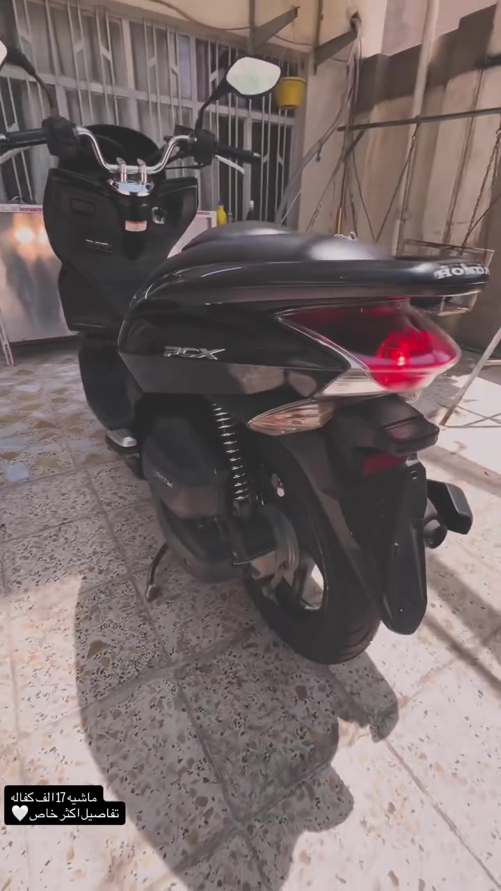 سلام عليكم PCX جيل اول ياباني JF 
كفاله كفر ومكينه مال رمبه الدراجه 
ماشيه 17 الف✅
حساس ازدحام حساس استان ✅
مواصفات 150✅
دبل سويج الدراجه✅
بعدهة بعدتهة وكتلوكاتهة مال يابان 
والمنفيس الاصلي ماله هم موجود ومصارله كم شهر من نزلت من المعرض الدراجه تراي زيرو
شلعه ومعدل الدراجه ومابيه اي نقص شرط الفحص
السعر13ونص وبيه مجال حك الجيه مكاني الامين الثانيه شراي اتصل ***********
