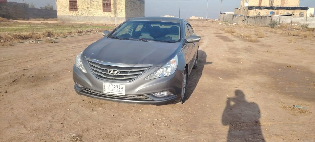 البيع ومراوس سوناته وارد مريكي حادثه جاملغ وبنيد سياره جديده مكينه جديدة حداديه جديدة تخم تاير حره مشروع وطني رقمه بصره سياره موجوده بل عماره حي الجامعه سياره مال بيت موديل 2013  السعر 90 وبيه مجال قليل ***********   ***********
