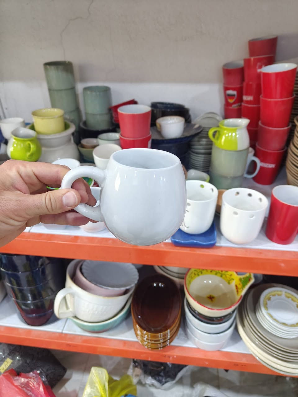 اللهم صل على محمد وال محمد 🤲 🤲 🤲  
السلام عليكم متابعينا الافاضل ورحمة الله تعالى ✋✋ 
شهر رمضان مبارك تقبل الله صيامكم وقيامكم 🤲🤲🤲
فرفوري ملون درجه اولى وباسعار مناسبة جدآ 
جميع الاحجام والانواع والالوان زورونا قبل نفاذ الكميه 
بضاعه داخل المجمع متنوعه بيع مباشر ✅✅✅✅
 والاسعار مناسبة جدآ 💲💲💲💲💲💲
يوجد خدمة توصيل لجميع المحافظات 🚛🚛🚛🚛🚛
العنوان ذي قار سوق الشيوخ شارع دكتور عمار قرب اسواق الكفيل ومقابل مطعم المدينة الفرع الثاني 🍗🍗🍗🍗
رقم الاعتماد واتساب *********** 📞📞📞📞
مجمع البيت الالماني في سوق الشيوخ 🇩🇪🇩🇪🇩🇪
