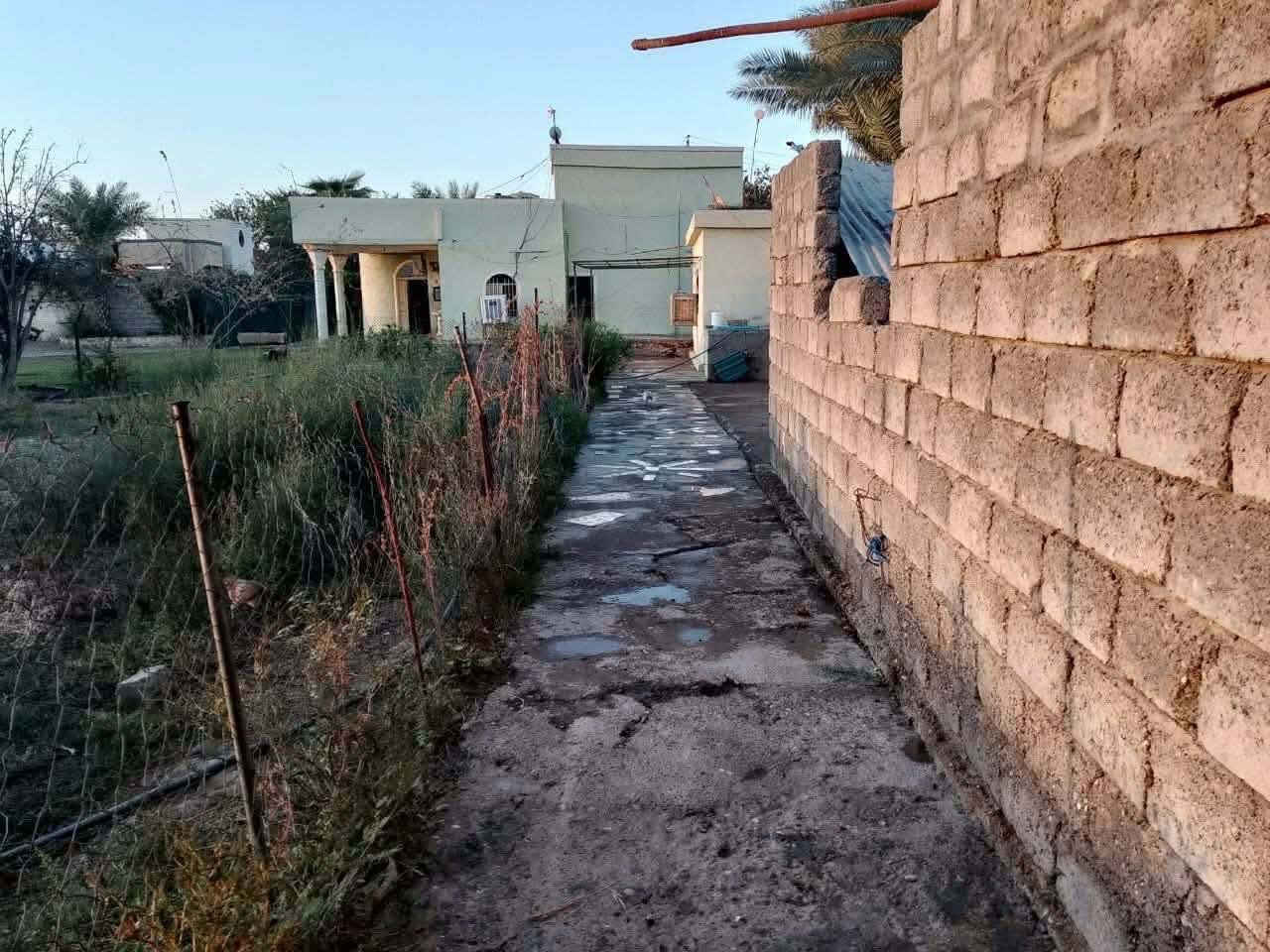 السلام عليكم مكلف بالنشر
بيت بين الحوريه والخظرانيه ع شارع العام
بيت جبير ٣ غرف مع استقبال و هولين مع مطبخ خارجي مساحه الحوش ٢٦٠٠ متر

اتصل على الرقم وتدلل

***********
