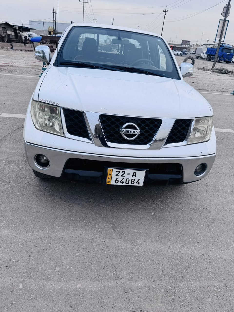 نيفاره موديل 2009 للبيع كير عادي رقم اربيل الجديد مكفوله من الصبغ والتبديل عدا بارد بل جاملغ الخلفي مكانها بغداد بسمايا 
الاستفسار 
***********
***********
