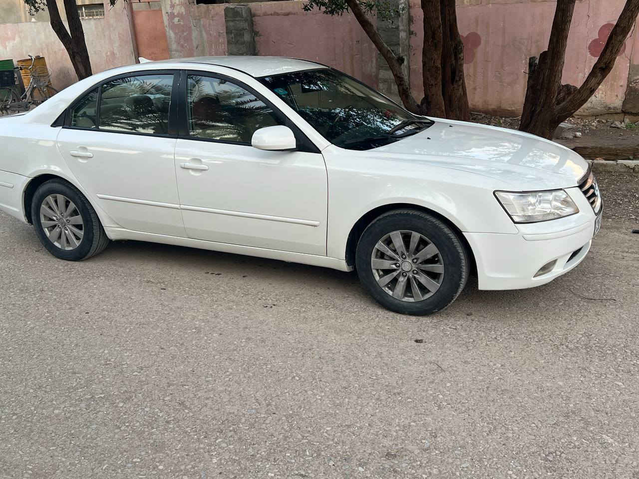 سوناته 2009  كير مكينه كفاله تخم تاير  تبريد تدفئه كل شغال رقم ديالى انكليزي جديد بسمي ثاني يوم تحويل
سيارة خير من الله مال جناي 
بيهه مكانات صبغ ابيع الك عام 
تجي تشوف بعينك. 
سيارةاحلى من صور بهواي 
95 وبيهه مجال والله جوه سوك بلاش سيارة 
عنواني ديالى بعقوبة كنعان قرب مركز الشرطة 
*********** اتصل او واتساب. ماسنجر مغلق 
رجاء مو شراي لا يتصل رجاء رجاء
