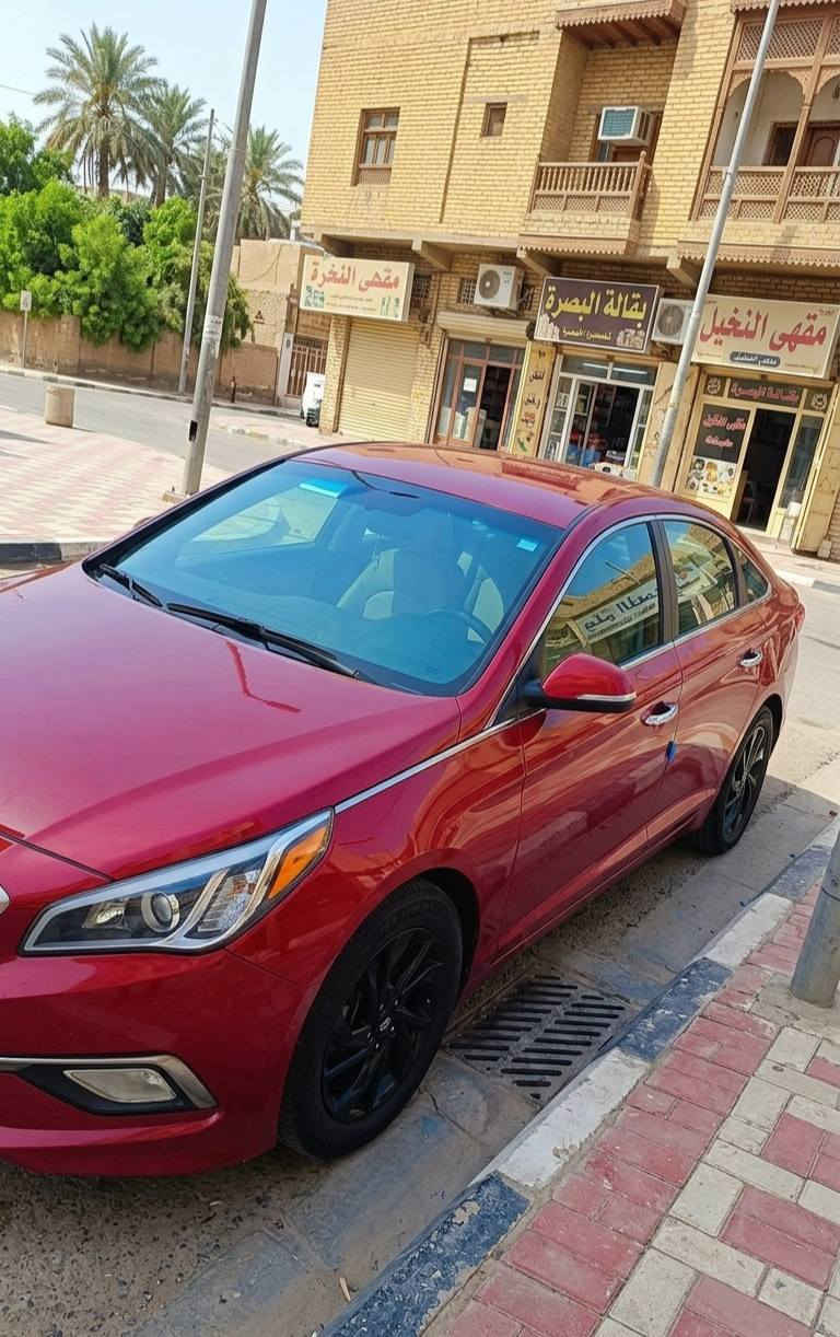 سوناتا 17 اخوان بدون كص حاويه يعني سياره بنزين اصل تبريد ثلج مكانها بصره متومه طبق الأصل *********** سياره ما تخسرك الف لون كرزي وبيها مواصفات 🫴 السعر 65
