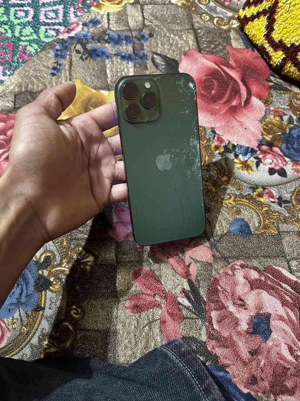 آيفون 13برو ماكس بس ضهره جهاز من ناحيت بطاريه او شاشه تفحص براحتك بس ضهره نضرب جهاز حته شحنه يخبل بطاريه 91سعره 550
ملاحضه كأمره مالته ابد مامتاثره ولا سماعه كلش نضيف مكاني بغداد العبيدي رقم جهاز واتساب فقط ***********
