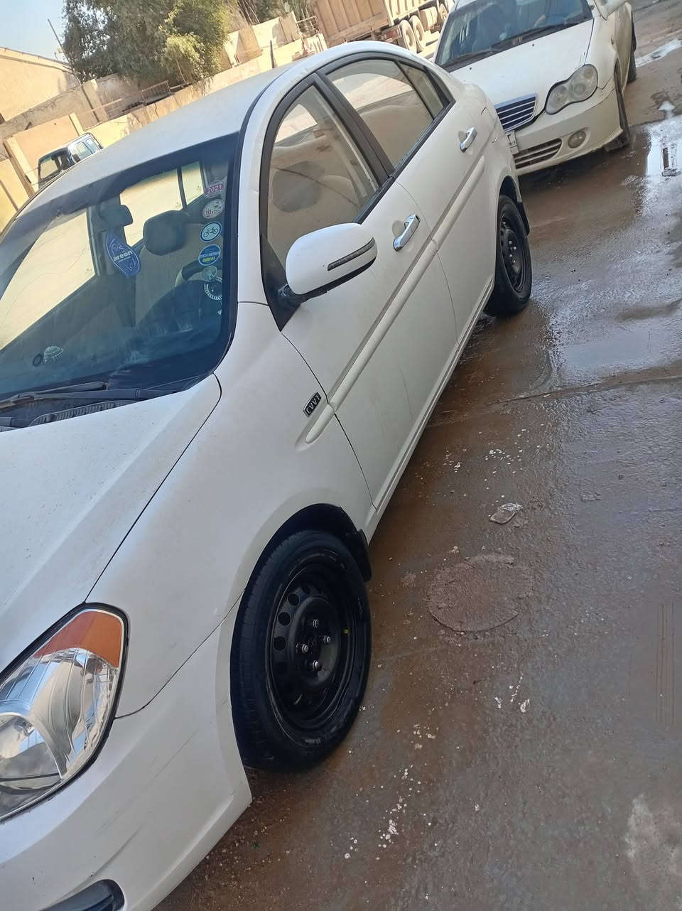 مديل ١١.مكاني نجف حي الأنصار ***********  رقمه أربيل وكاله وتحويل ١٠٠  بيه صبغ شبه الإحرام وبيه ضربه بخشم جاملغ من داخل  بس  كير مكينه. تبريد جاهز
حداديه. ٧٥ بل١٠٠.     سعره ٨٨ وبيه مجال لشراي خاص مفتوح  او تصال. خليجي سياره
