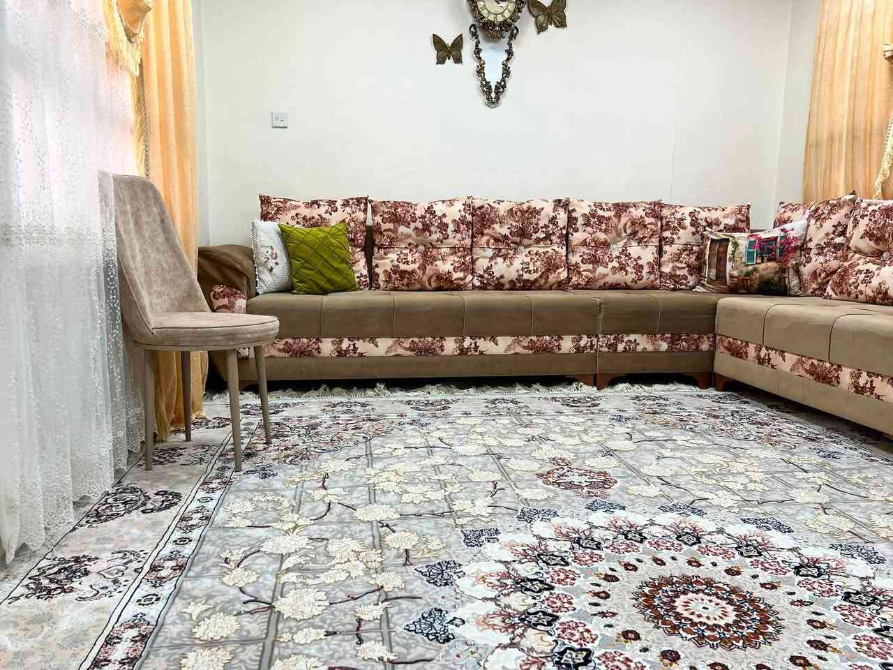 تاقم دانیشتن ١٠ نەفەری دەستکردی سلێمانی
٨٠ سم پانی / تەختەو ئیسفنجی زۆر باشی تیا بەکار هاتووە نرخی ٤٠٠ هەزارو مەجالی تیایە تەپڵەک و مێزی ناوەڕاستی لەگەڵە

***********

ناونیشان /سلێمانی
