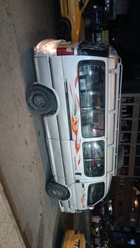 فوتون ٢٠١١ • رقم حمر • ما عليه قرامات