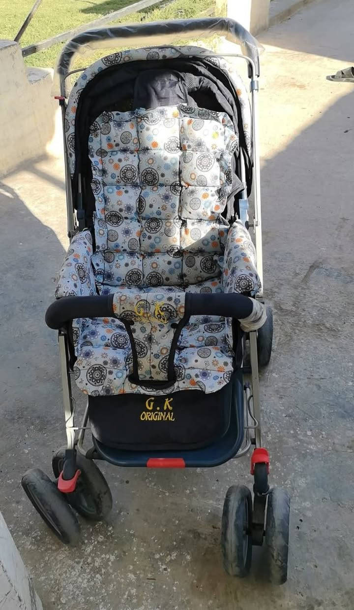 عربانه اطفال للبيع
السعر30الف ومستخدمه قليل شبهه جديده


**إذا كنت صاحب هذا الإعلان وتريد حذفه لأي سبب، رجاءا أرسل رسالة إلى الدعم الفني**