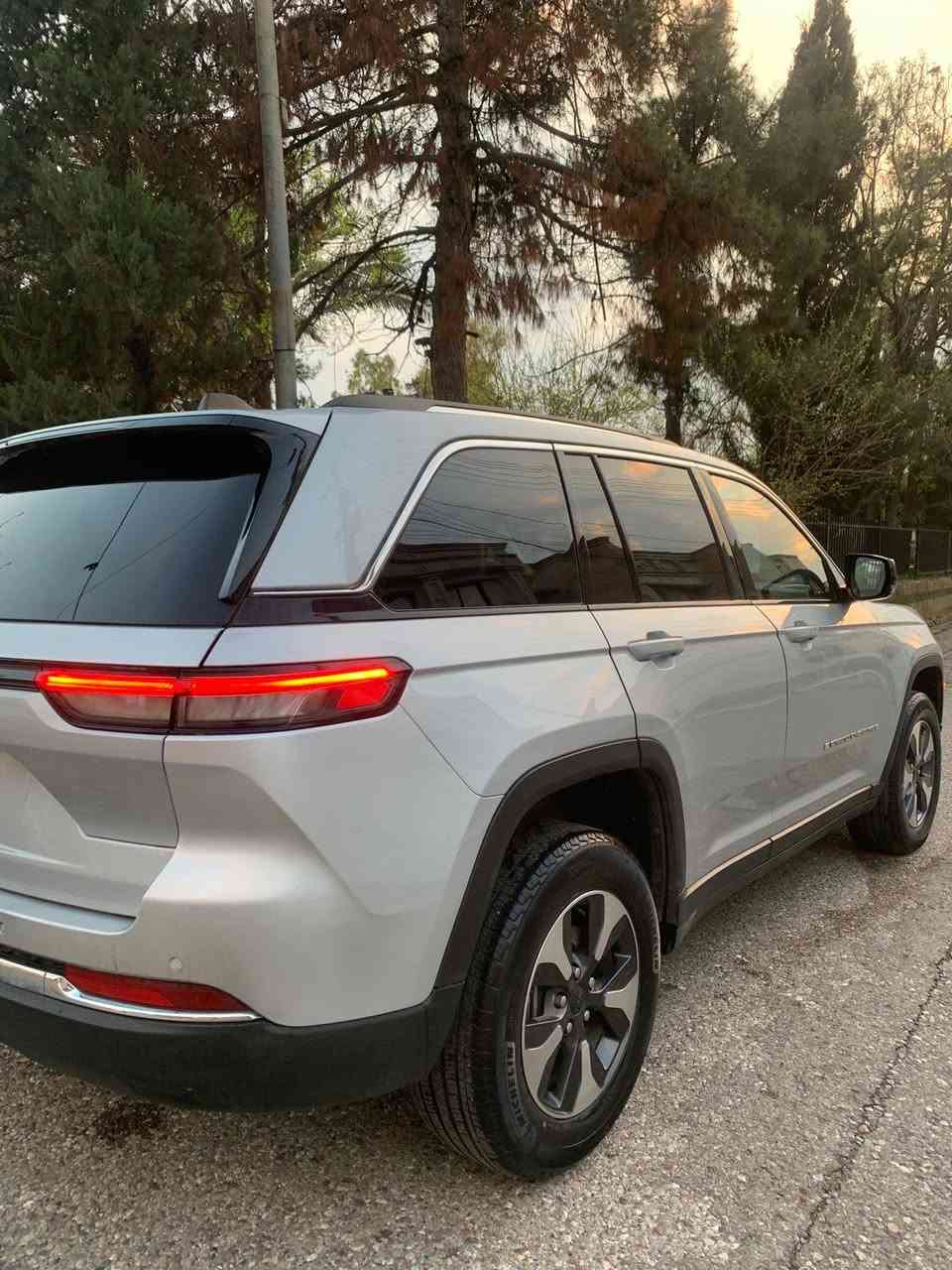 کـــــــوردی ، تەنها فرۆشتن نقد 
گــــــــــۆڕینەوە نــــــاکا 

. جێپ گڕاند شیڕۆکی 
. مـــــــۆدیل / 2023 
. مواسفات /  لیمتید 
. پانۆڕاما . دبل ئەکسل 
. مەکینە / V.4 _20 هایبرێد 
. ڕۆیشتن / ٤٠ هەزار میل 
. ژمارە کاتی شکاوە 
. سبوغ یەک چاملغی سایق 
. بێ ناوگرتن ، ئێڕباگ سیستەم 

. نـــــــــرخ ( ٣٠٥ $ ) معاملە 
. ناونیشان هەولێر ئازادی 
. واتس ئاپ / 

__________________________

عربي : فقط بیع نقدي 
بدون مراوسة ، بدون اقساط 

. جیب كراند شیروكي 
. مــــــــودیل / ۲۰۲۳ 
.مواصفات / لیمتید 
. بانوراما ، دبل آكسل 
. محرك / V.4 _20 هایبرید 
. ماشي /  ٤۰ آلف مــــیل 
. رقم كاتي ، باقي شهر 
. صبغ جاملغ آمامي سایق 
. بدون دواخل ، آیرباك سیستم 

. سعـــر  ( ۳۰٥ $ ) معاملة 
. عنوان آربیل آزادي 
. واتس اب / أربيل, العراق


**إذا كنت صاحب هذا الإعلان وتريد حذفه لأي سبب، رجاءا أرسل رسالة إلى الدعم الفني**