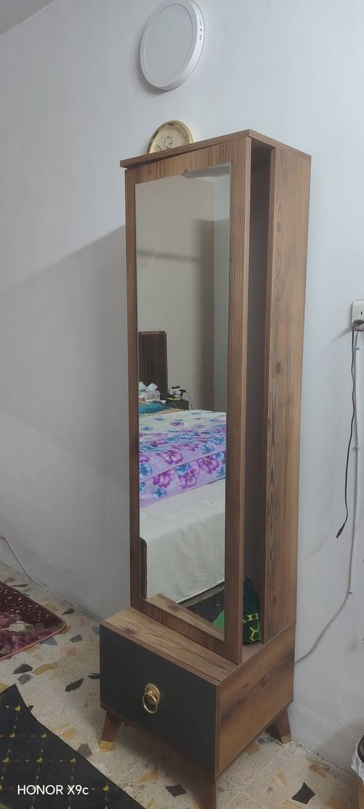 غرفة نوم تركي 10 قطع نظيفة كلش اي ضرر مابيه سعره قفل 10 ورقات مكاني بغداد العامرية *********** ***********
