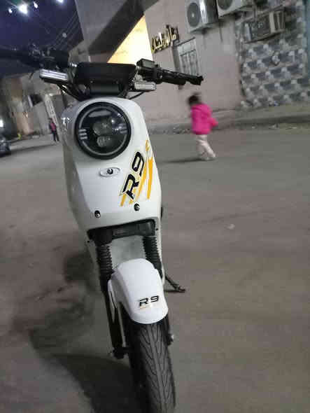 السلام عليكم دراجه R9 ريان موديل 2025 فول مواصفات بصمتين سويجين بطاريات ولا وحده هابطه الدراجه خير من الله شلعه ومعدل ونضام الرجوع للخلف السعر 510  مكاني ناصريه حي اور لاستفسار *********** او خاص

