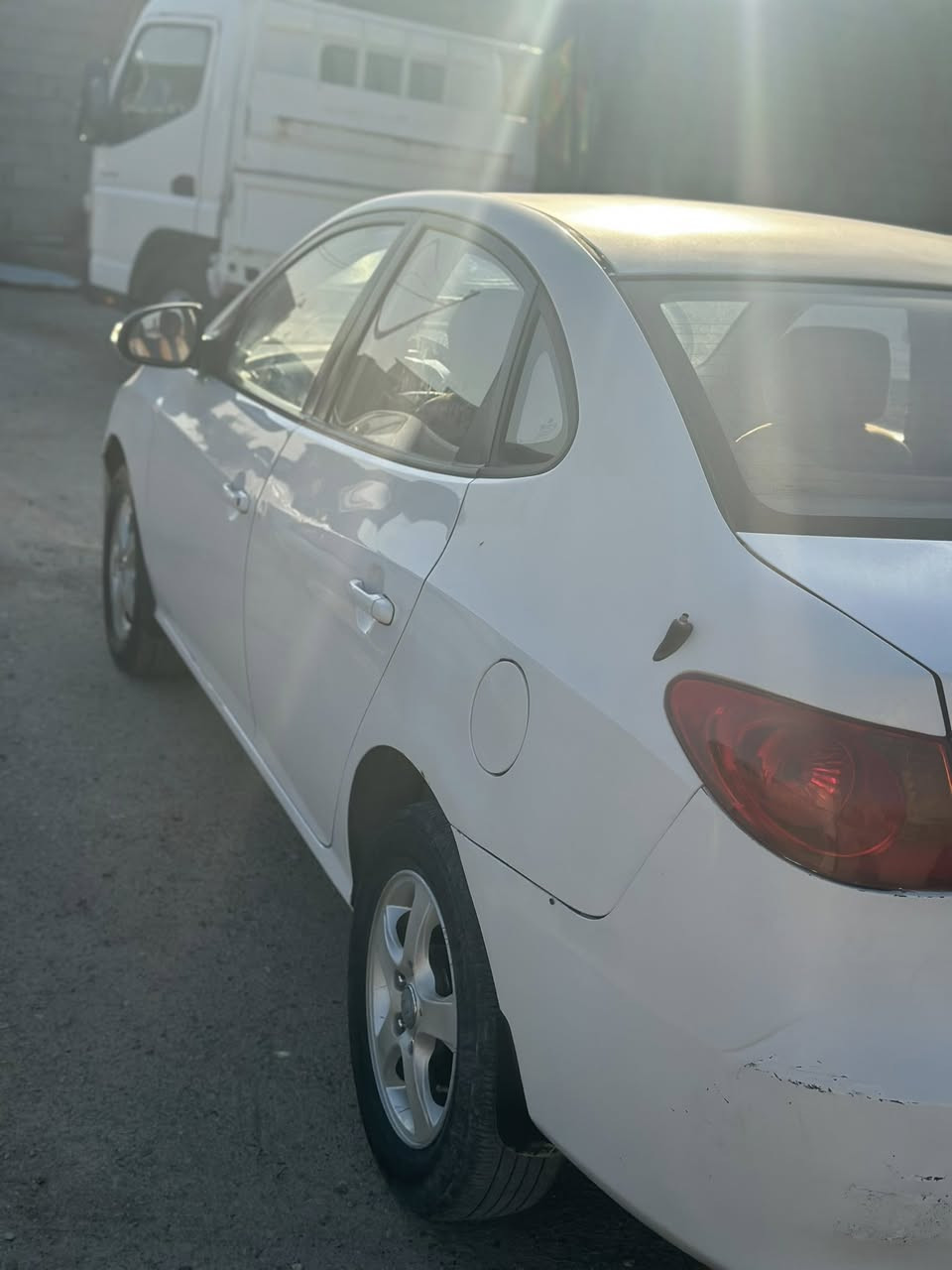 السلام عليكم سياره انتره موديل 11البيع سياره مكفوله كير محرك كشر حلو مابي ضربه سنويه الحد 2030مكان بغداد تقاطع النهروان مكلف بل نشر رقم الهاتف ***********
