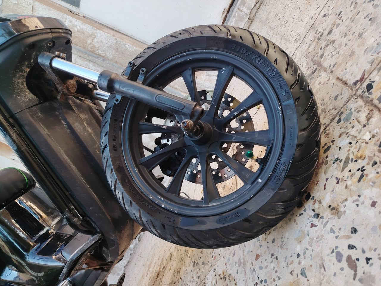 دراجه شحن للبيع بسعر مليون وبيها مجال للتواصل مع هذا الرقم *********** واستاب
