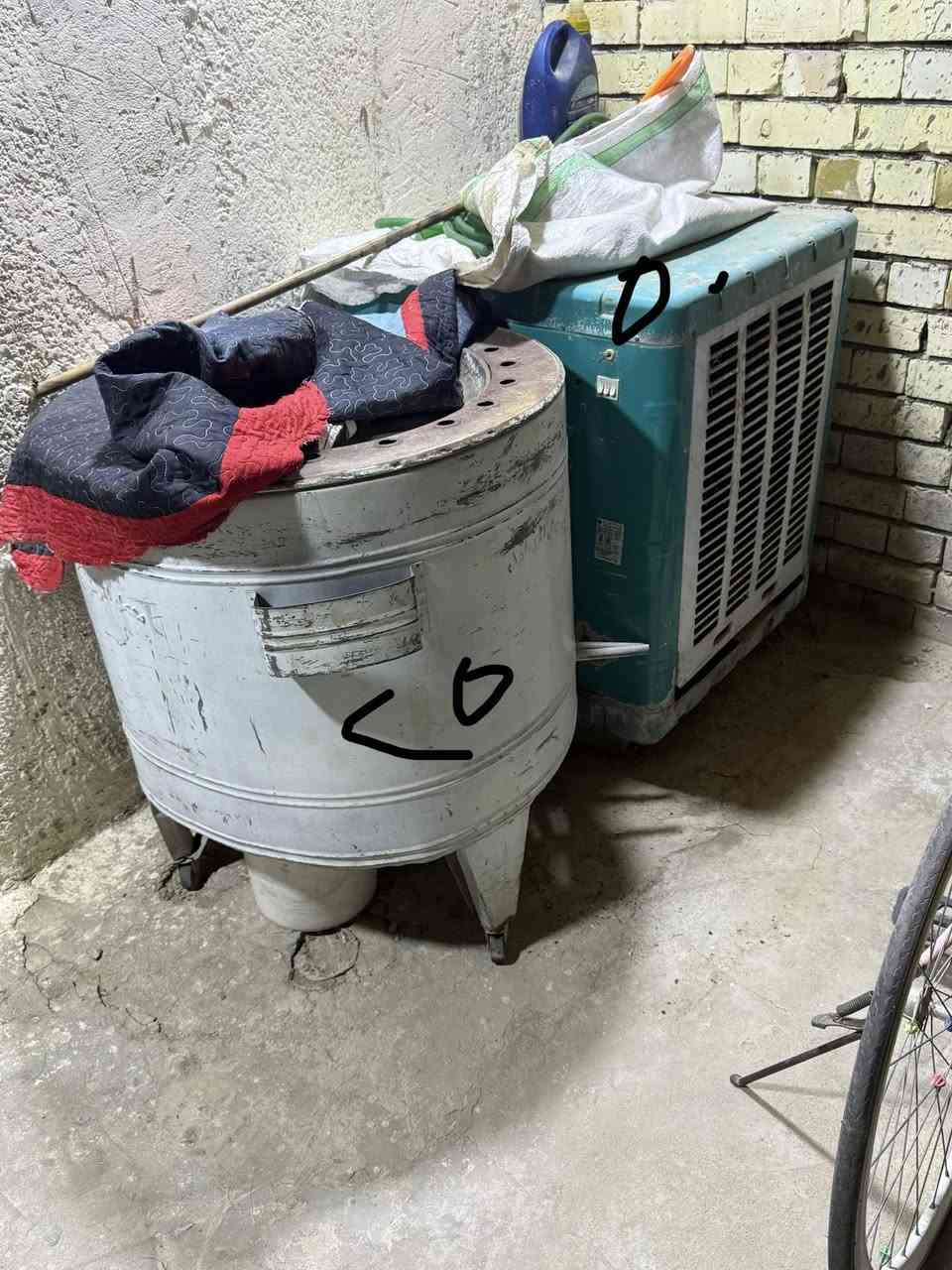 غراض بيت للبيع
مكيف 2 طن موسم واحد مشتغل
سبلت 1 طن 
كاونتر نظافه 90 ‎%‎
مبرده +تنور ***********
المكان بغداد الكرخ
