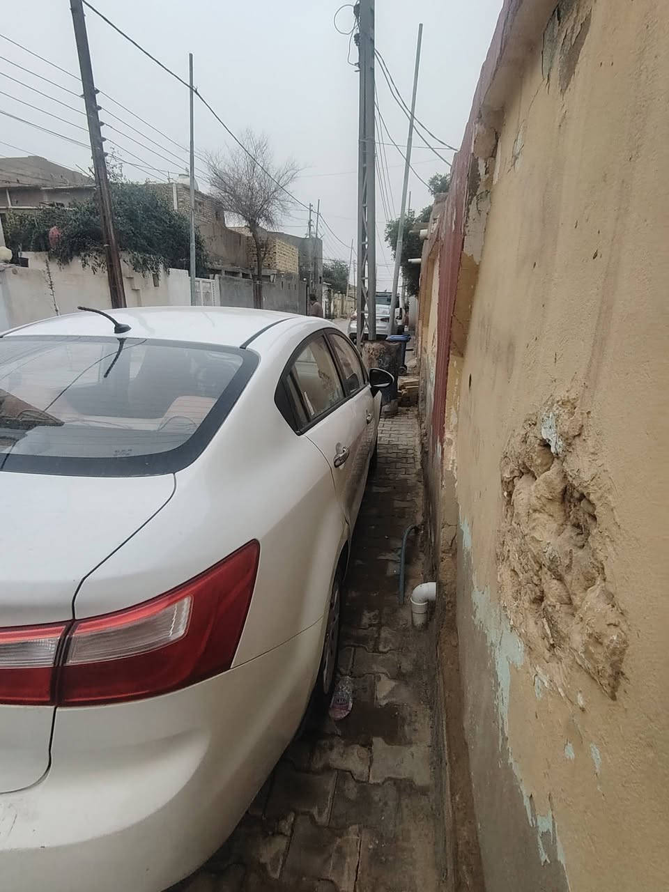 كيا ريو موديل 14 رقم مثنى انكليزي بيهه صبغ داير جاملغ الخلفي السعر 85بيهه مجال ***********
