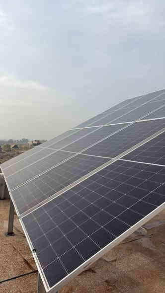 تحديث منظومة السيد حجي مشرق. - الموصل 
اكمل مكتب طاقة سمارت تحديث منظومة السيد حجي مشرق من 16 امبير صباحا و 15 مساءا الى  30 امبير صباحا و 30 امبير مساءا 
طلب الزبون :  . 
الاضافات :
اضافة الواح 620 وات HZ 
بطارية 15.36 كيلواط HZ ليصبح بطاريتين 
تبديل اتفيرتر الى 11 كيلواط  .

مكتب طاقة سمارت . 
مهندس فادي 
*********** 
اياس 
***********
