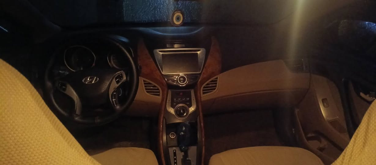 النترا 2013 
النترا للبيع 2013 محرك 1800 تخم تاير جديد ماشية 200 
موجود سونار بالصور ، بانوراما ، شاشة شغالة 
مكان السيارة : جسر ديالى ، تقاطع النهروان 
رقم الهاتف :0780715066
السعر : 118 وبيها مجال


**إذا كنت صاحب هذا الإعلان وتريد حذفه لأي سبب، رجاءا أرسل رسالة إلى الدعم الفني**