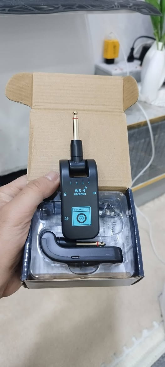 وايرلس صوتيات مرسل + مستلم شحن تايب سي 4 قنوات نقل صوت جودة ممتازة بلا تقطيع


**إذا كنت صاحب هذا الإعلان وتريد حذفه لأي سبب، رجاءا أرسل رسالة إلى الدعم الفني**