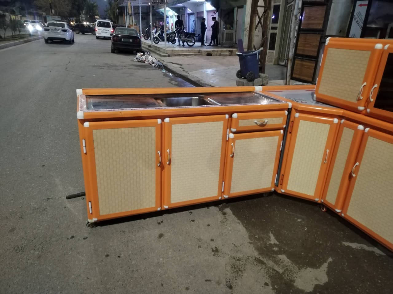 كاونتر ثلاث قطع للبيع شغل موصل ثقيل السعر 240 بها مجال(***********)(***********)
