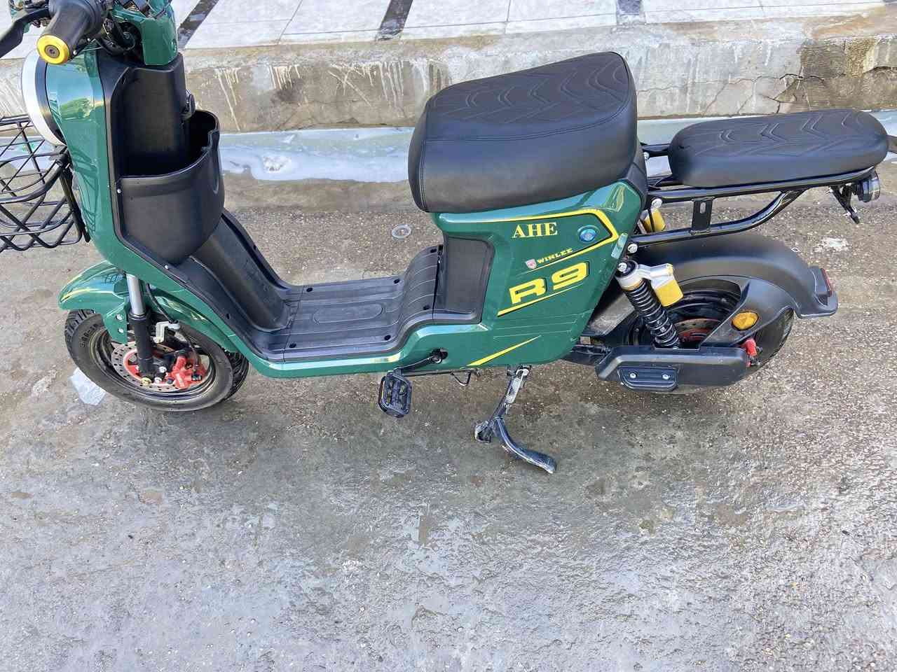 R9 للبيع 
موديل 2026
خمس بطاريات كبار ويلني 32 أمبير
بيه نظام p ونظام R 
تمشي 109

حقيقي 70
تمشيك 30 إلى 35 كيلو بشحنه الوحده
السعر 550 الف وبيه مجال
المكان/حي الجامعه بغداد
للاستفسار/*********** فقط واتساب
