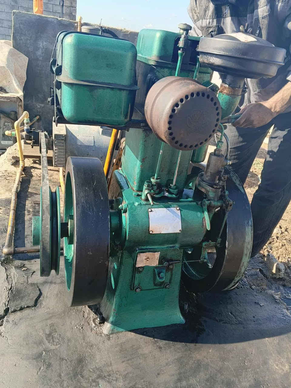 لستر للبيع
جاهز على كل عيب
مولده سبعه اونص
السعر مليون اوبيه مجال
المكان العجيليه النحلات مدرسة الحيدريه
للاتصال على الرقم ***********
