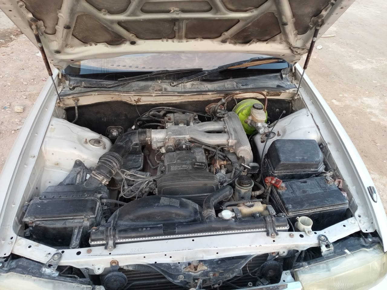 كريستا للبيع موديل 93 علمه السياره مال مزاد رقم بصره محرك اثنين ونص سياره جاهزه محركر وحداديه وكهربائيات ***********س
