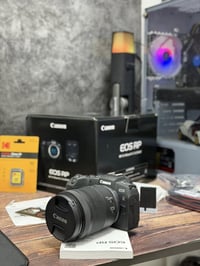 كانون RP • عدسة ٢٤-١٠٥مم • شبه جديدة