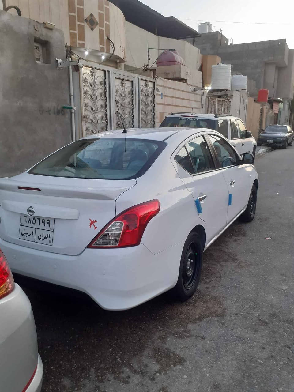 السلام عليكم ورحمة الله وبركاته..  نيسان صني الهندي ابو البليتة موديل 2022 كفالة من الصبغ والفتح والتبديل والبارد السيارة ماشية 54 الف كيلو متر حقيقي قابل للزيادة السيارة جاهزة من جميع النواحي محرك كير حدادية تبريد تدفئة تايرات كفالة ماعدا طخة بالباب خلف العبري وطخة بسيطة في الصندوق السيارة بأسم شركة اربيل السنوية تنتهي بشهر 10 هاي كل التفاصيل رايدها 117 وبيها مجال للشراي يدلل عنواني البصرة الطوبة والنخيلة *********** البصرة, العراق
