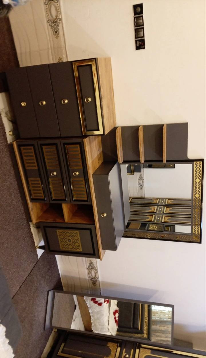 غرفه مستعمله للبيع
نظيفه كلش للتواصل واتساب ***********
