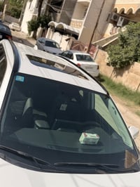 Rav4   XLE بريميوم   (بريميوم يعني اعلى فئة بل XLE)  بدون ايرباك   بدو...