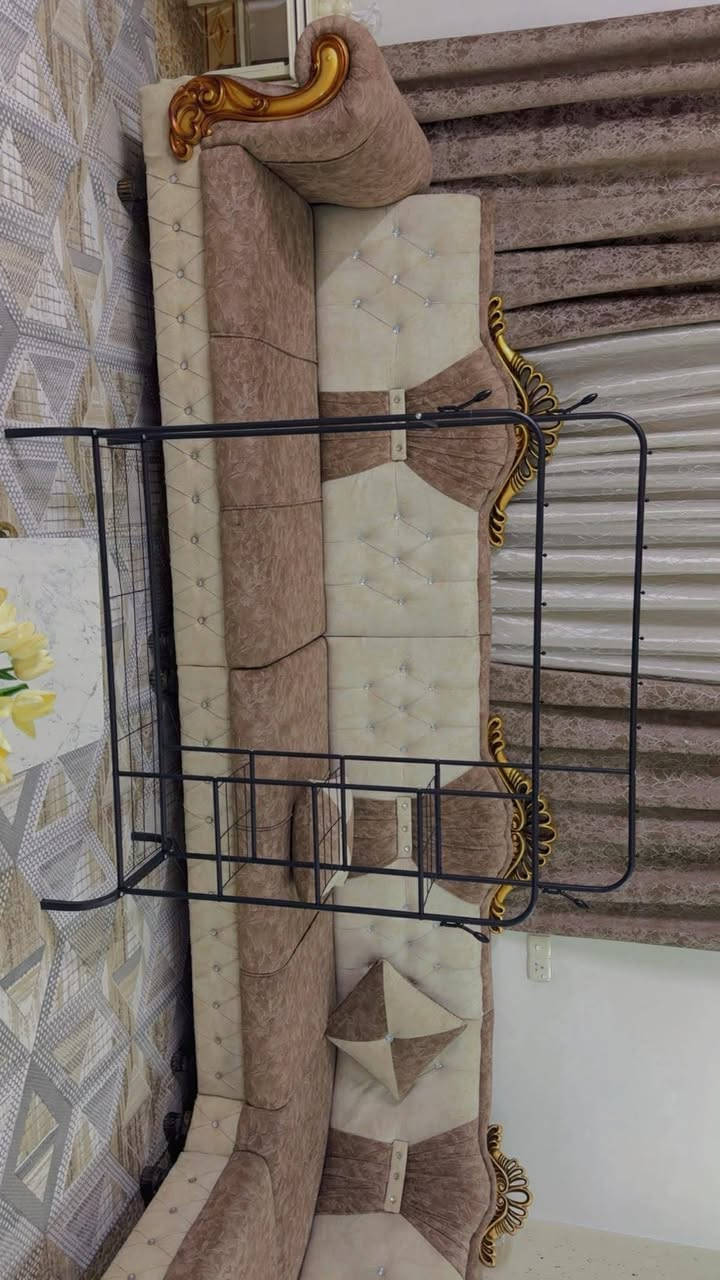 للبيع ميز  مال ساعات اكسسوارات
ثقيل حديد
طوله متر  وعرض متر ونص
جديد ما صاله شي
موصل جانب الايسر حي الميثاق
***********
الشراي يتصل
