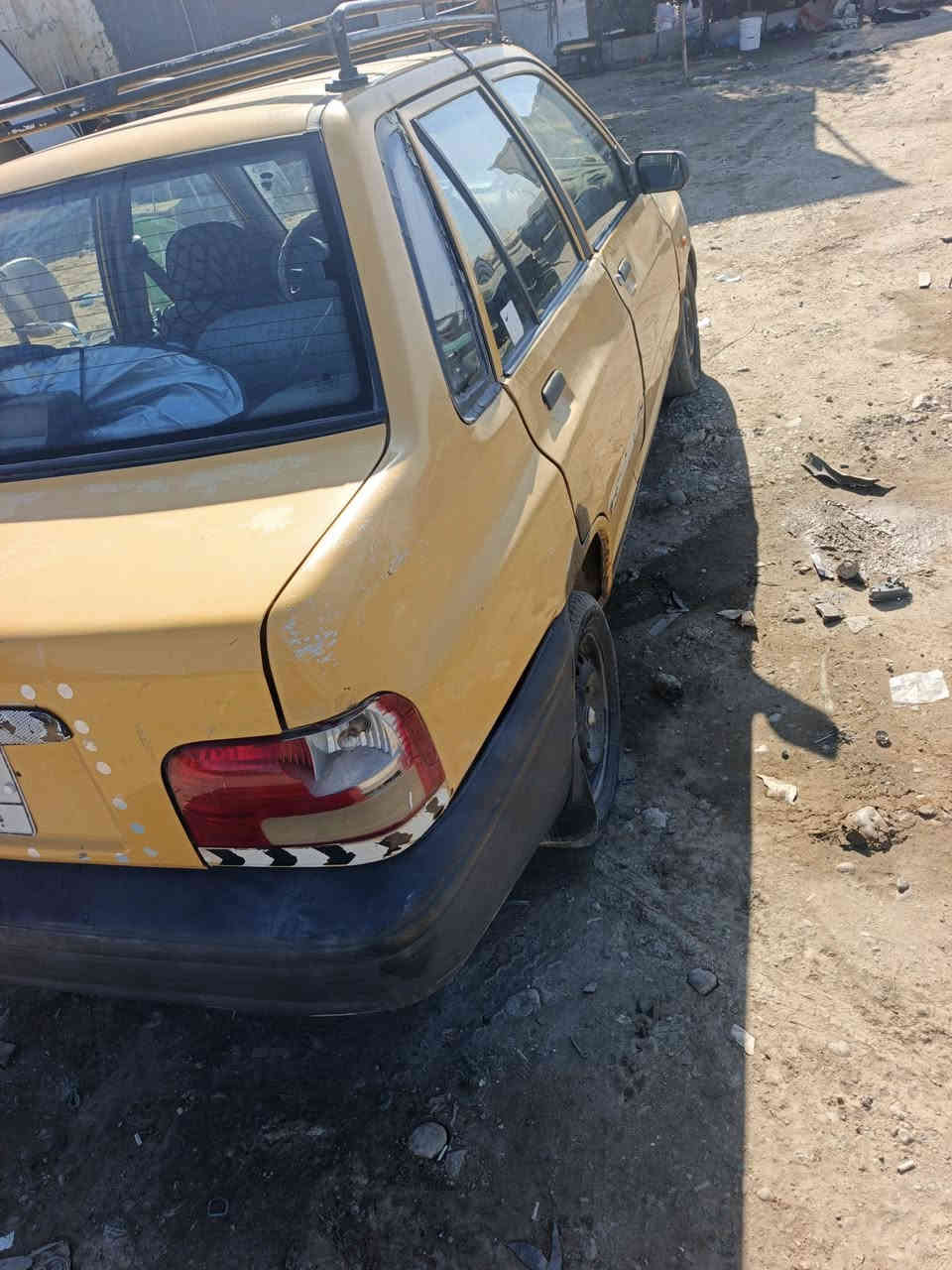 السلام عليكم للبيع سايبه موديل 2012  رقم الماني تحويل مباشر مصفره هيئه وغرامات
عنوان بغداد بوب الشام السعر ٢٠ وبيه مجال قليل للشراي 
***********
