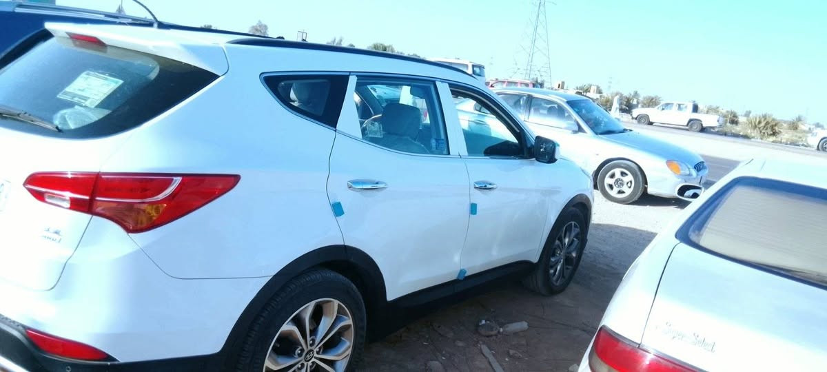 سنتافيا 14 للبيع فول مواصفات للاخير 
مكينة 6 خليجي مكفول ماعدا صبغ خارجي بالجاملغ الامامي واحد فقط 
رقم بغداد بسمي 
السعر ب156
مستعجل ع بيعها


**إذا كنت صاحب هذا الإعلان وتريد حذفه لأي سبب، رجاءا أرسل رسالة إلى الدعم الفني**