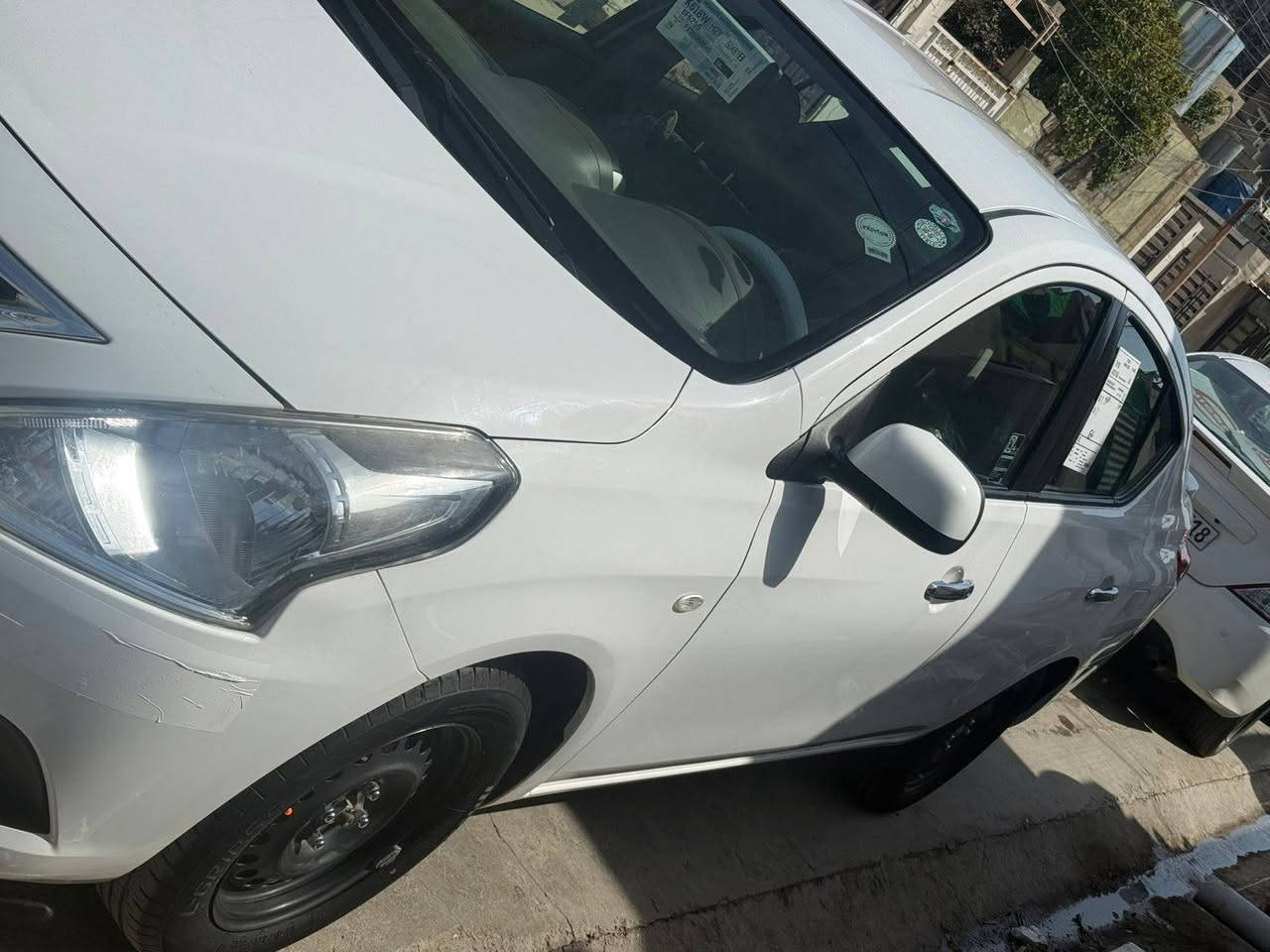 لاكشمي بأي لىبيع موديل 2021سياره بدون صبخ فقط بيها 3مكانات بارد صغار سياره جاهزه من كلشي جديده ماشيه 71دفتر بانزين موجود رقمها اربيل مكينه كير جديد بشرط فقط للبيع اعتذر عن المروسه والقصد مكانها كركوك سعرها 115اشري يتصل عرقم ***********
