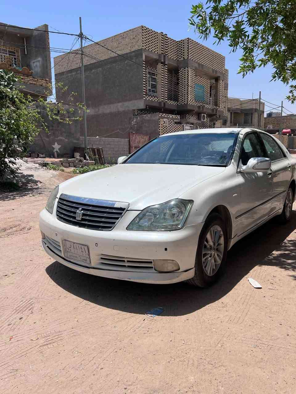السلام عليكم ورحمه الله شاهين 2004للبيع كفاله من كص ونقل جثه جاهزه من كير حداديه مكينه تخم تاير تبريد ثلج 
رقم بصره سنويه لل27
النجف الحيدرية خان النص 
***********
