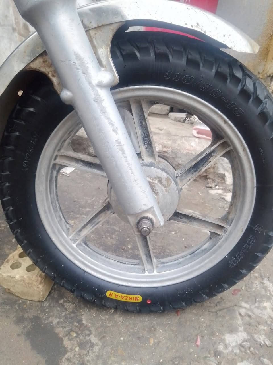 السلام عليكم
عندي ستوته للبيع جمره كسل مكفول محرك مكفول 4 براغي موديل 17 رايدها ب700 اوراق اصولي موجوده  مكاني بغداد فلكة سلمان باك بالتاميم 

‏‪***********‬‏

‏‪***********‬‏
