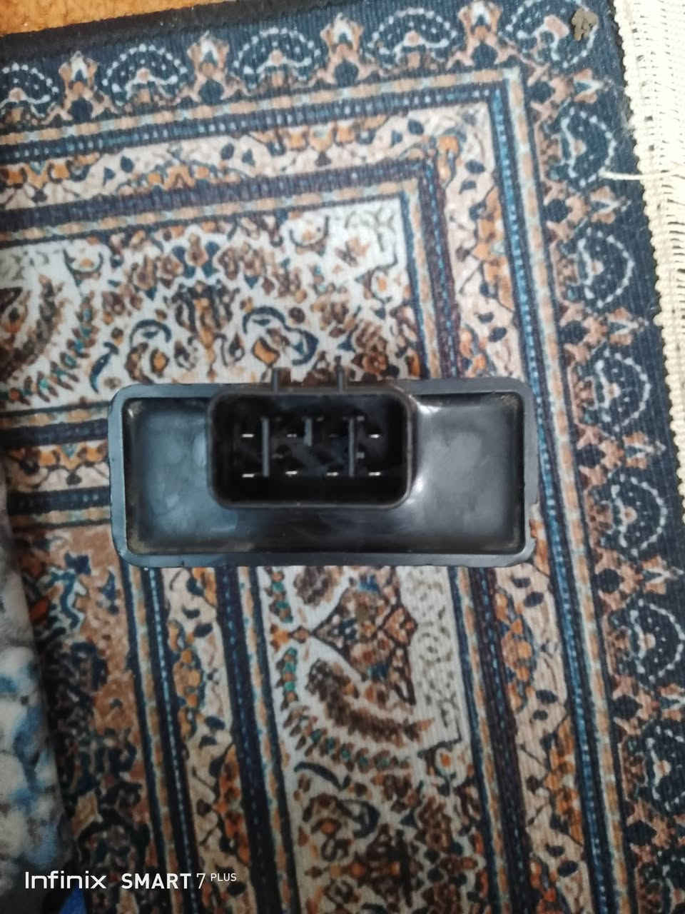 السلام عليكم عقل اصلي مال درجة ماكس 120عام السعر 10 على فحص مكاني بغداد حسينيه  الراشديه رقم ***********
